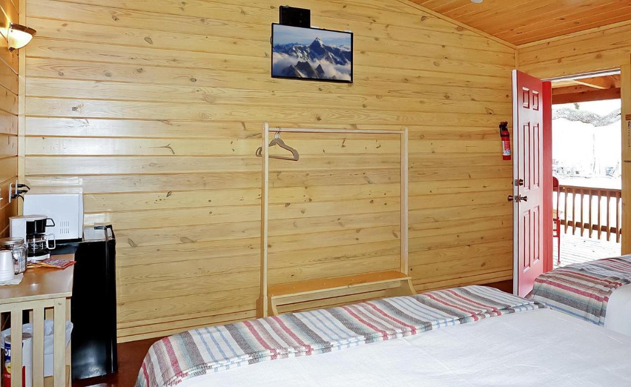 Wimberley Log Cabins Resort And Suites- Unit 6 Buitenkant foto